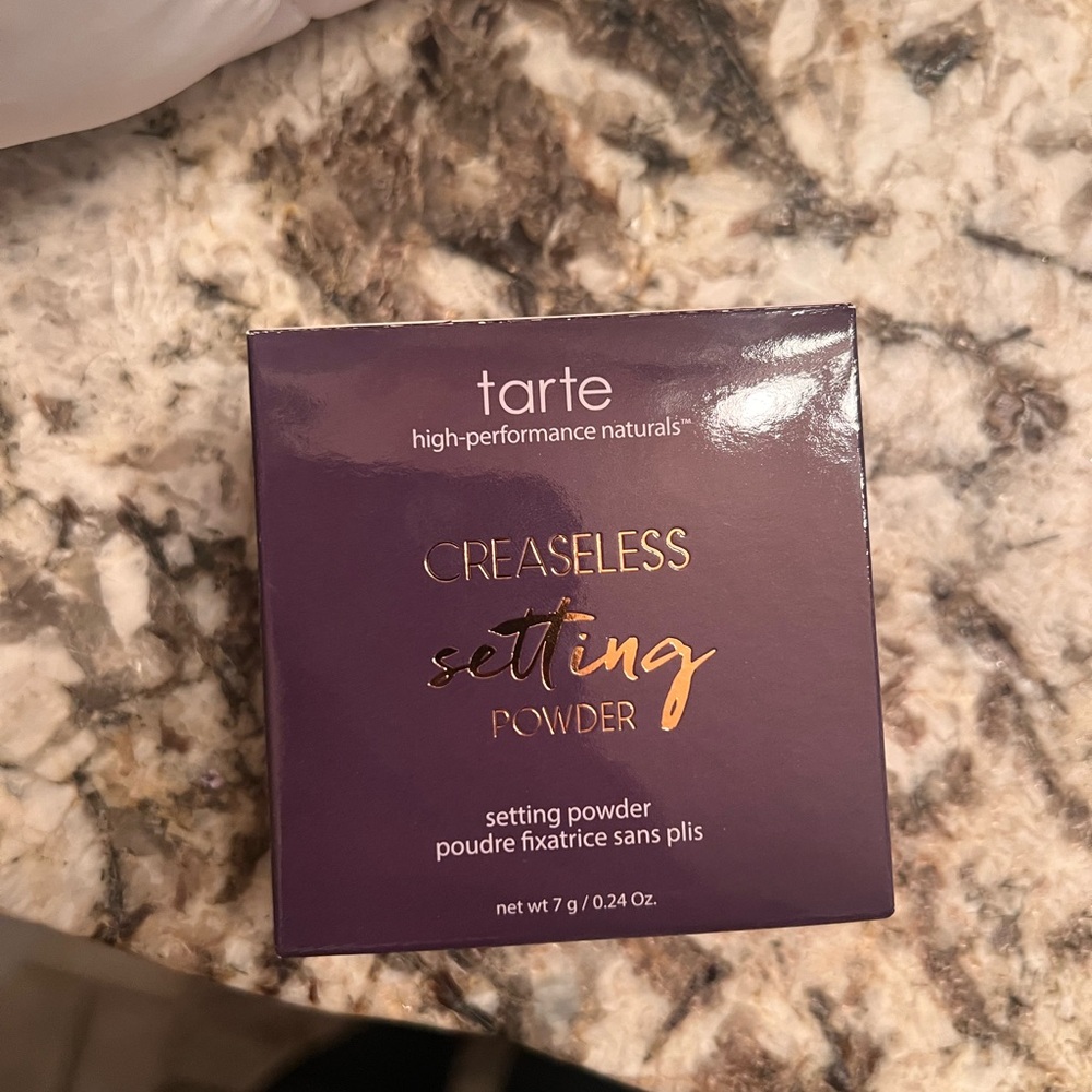 Tarte Creaseless Setting Powder- color PINK